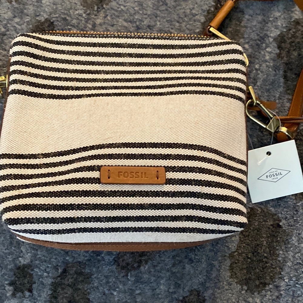 Fossil crossbody - NWT